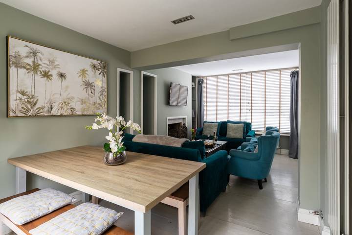 Holiday home for 9 people, with balcony/terrace in Bath