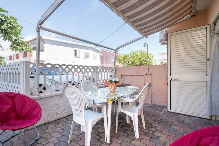 Appartamento intero, Appartamento 'Posada Porto' con terrazza privata in La Caletta, Posada