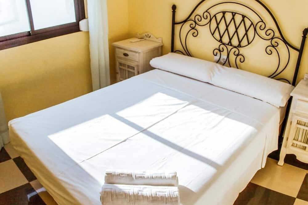 Tipica Casa En Frigiliana con patio y terraza in Frigiliana Road, Frigiliana