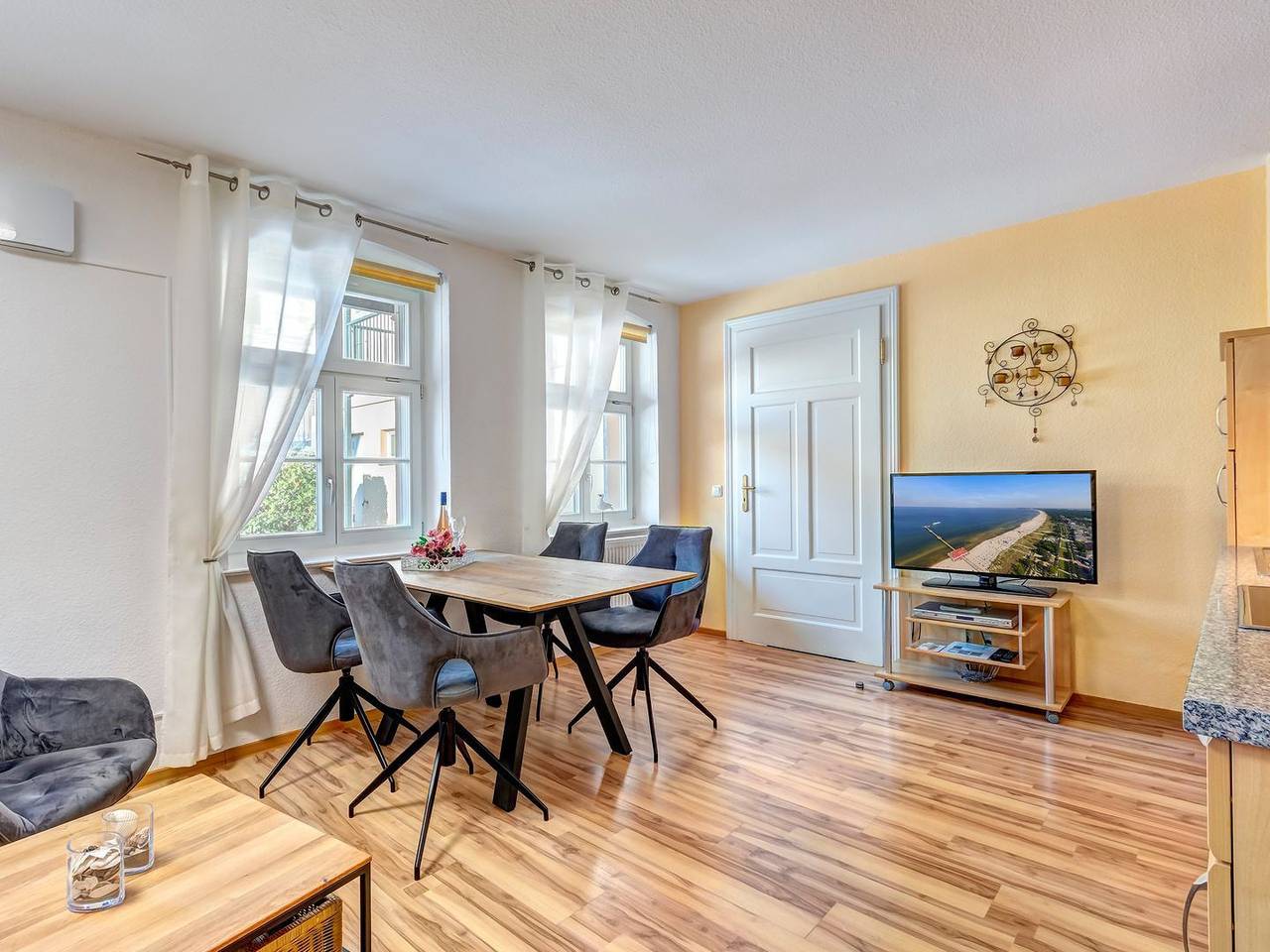 Appartement entier, Villa Bellevue, Whg. 08 in Ahlbeck - Stilvolle Ferienwohnung mit Balkon in Drei Kaiserbäder, Heringsdorf