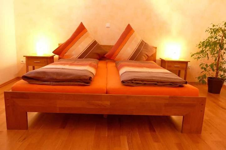 Ferienwohnung für 2 Personen, mit Balkon und Whirlpool sowie Garten und Sauna in Diemelstadt - 2