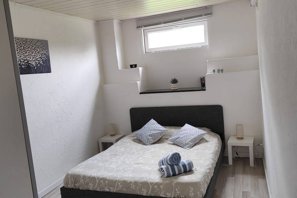 Apartamento entero, 2-room apartment village center in Etaux, Region Bonneville