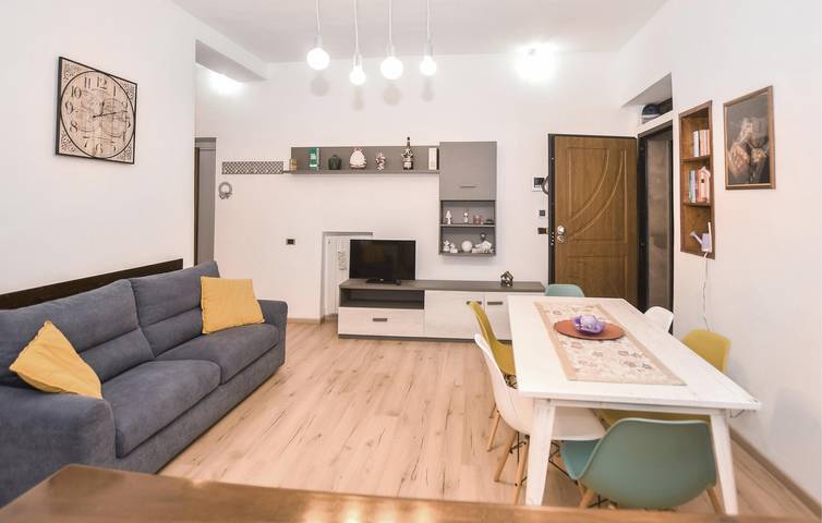Ganze Ferienwohnung, Gemütliches Apartment in Tuscania mit WLAN, Klimaanlage, Parkplatz und Terrasse in Tuscania, Viterbo Provinz