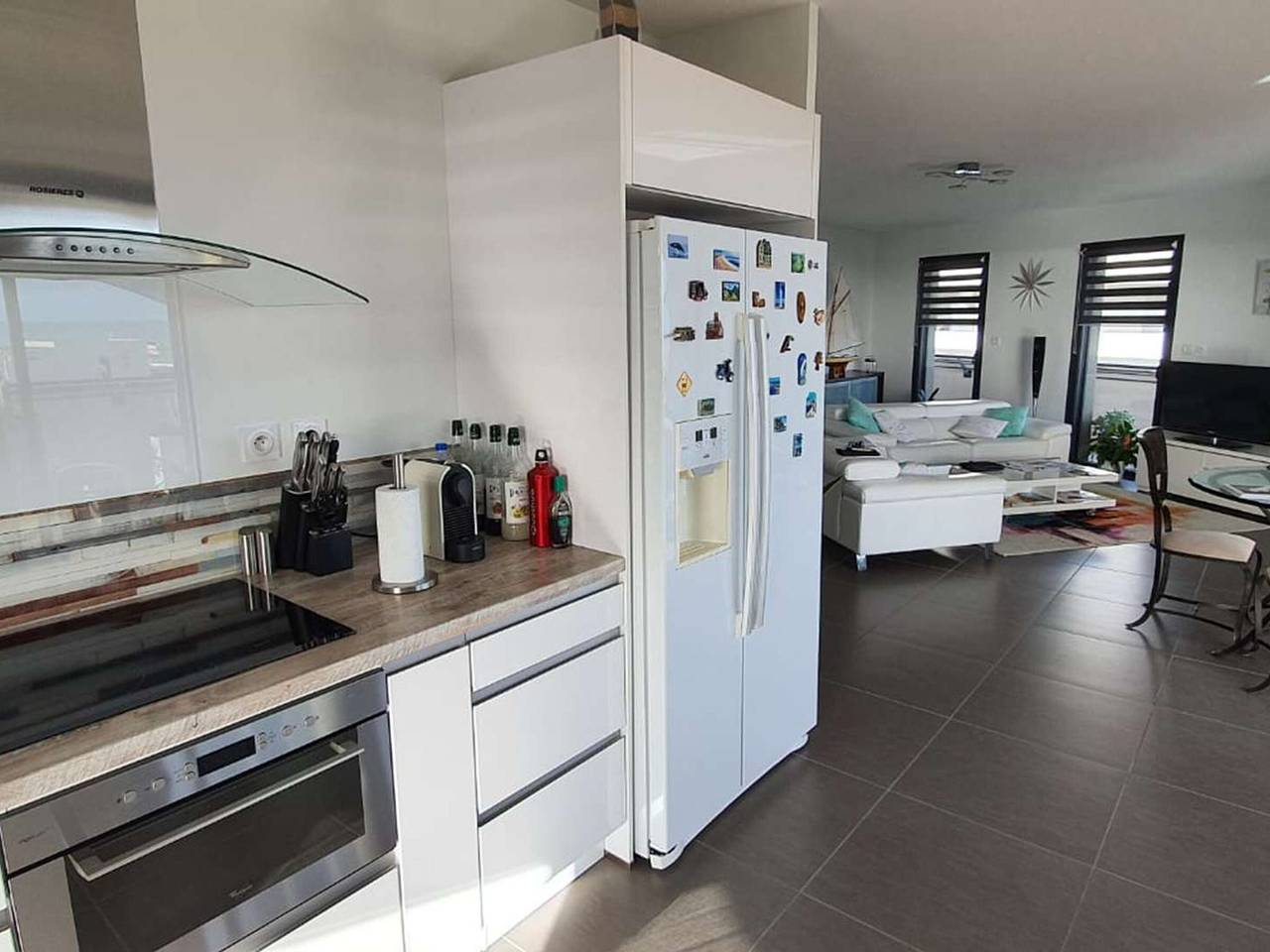Ganze Wohnung, Wunderbare Wohnung 100m vom Strand mit Pool und Meerblick, T3, Terrasse, privater Parkplatz in Le Barcarès, Côte d'Améthyste