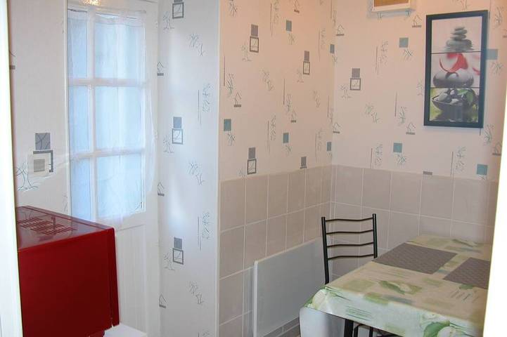 Gîte pour 2 personnes, avec jacuzzi et terrasse à Néris-les-Bains - 3