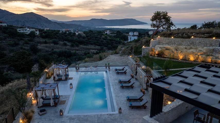 Ferienhaus für 12 Personen, mit Balkon und Garten