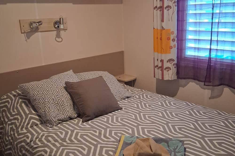 Mobilhome, air-conditioned in 5 🌟 campsite, puget sur argens in Puget-sur-Argens, Mediterranean Coast (France)