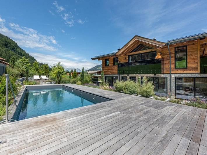 Ferienhaus für 11 Personen, mit Terrasse und Garten sowie Pool und Sauna
