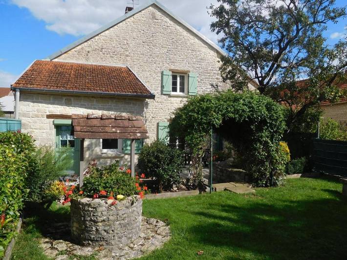 Vakantiehuis voor 7 personen, met Terras en Tuin in Haute-Marne