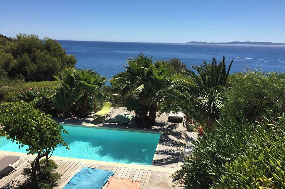 Villa pour 12 Personnes dans Plage d'Aiguebelle, Le Lavandou