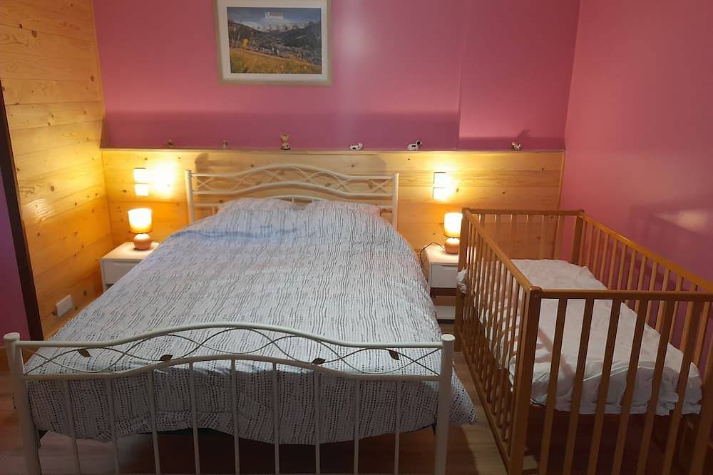 Ganze Wohnung, Comfortable apartments for 14 people in Glières-Val-de-Borne, Region Bonneville