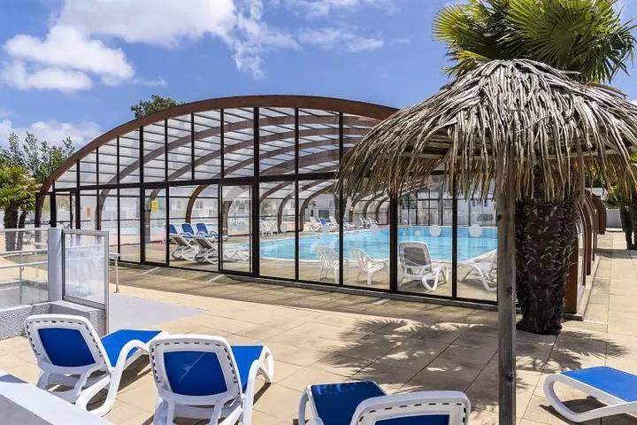 Camping voor 4 personen, met terras, met huisdier in La Tranche-sur-Mer