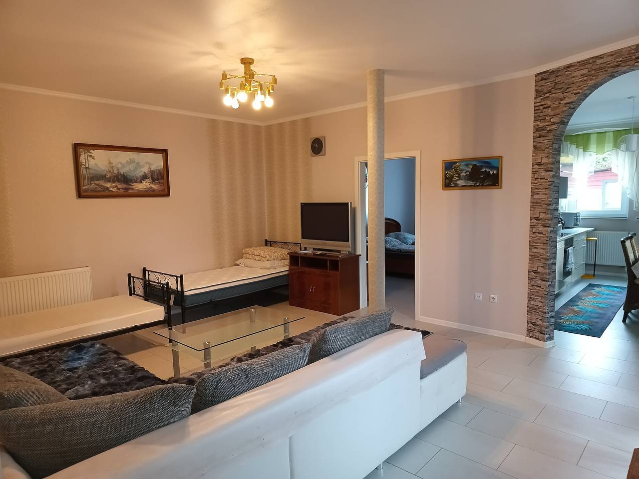 Ganze Wohnung, "Fürstenhaus" Eg hofgeismar-zentrum! in Hofgeismar, Hessisches Bergland