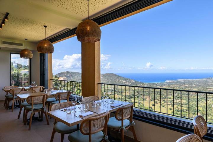 Hôtel pour 2 personnes, avec jacuzzi et balcon à Lavatoggio