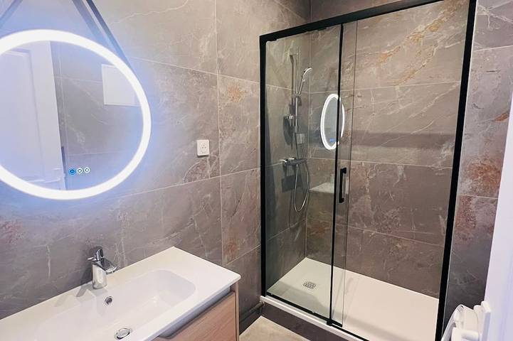 Apartamento entero, Lyon Cité Internationale - Bright apartment, ideal for tourism & business in Caluire-et-Cuire, Lyon region