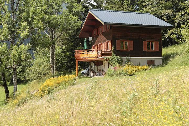 Chalet pour 8 personnes, avec Terrasse ainsi que Jardin et Vue dans Parc naturel régional de la Chartreuse