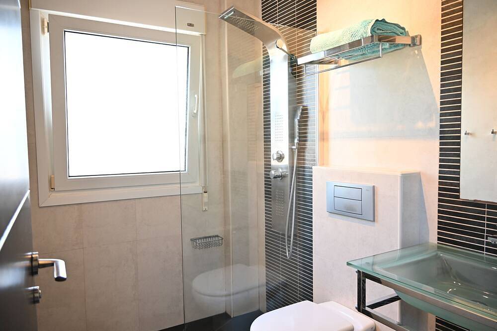 Villa La Maripose, 6 persons, privet pool, 20m from the beach, sea vieuw in Playa Perla de Levante (Cartagena), Cartagena