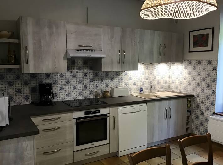 Casa de vacaciones «Gîte para 6 personas» con terraza privada y Wi-Fi in La Chapelle, Región de Vichy