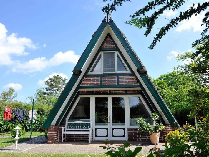 Ferienhaus für 4 Personen, mit Terrasse und Garten in Freest - 2