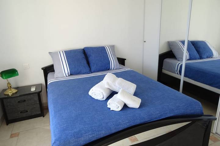 Location de vacances pour 8 personnes, avec jacuzzi ainsi que jardin et terrasse à Belvédère-Campomoro - 3