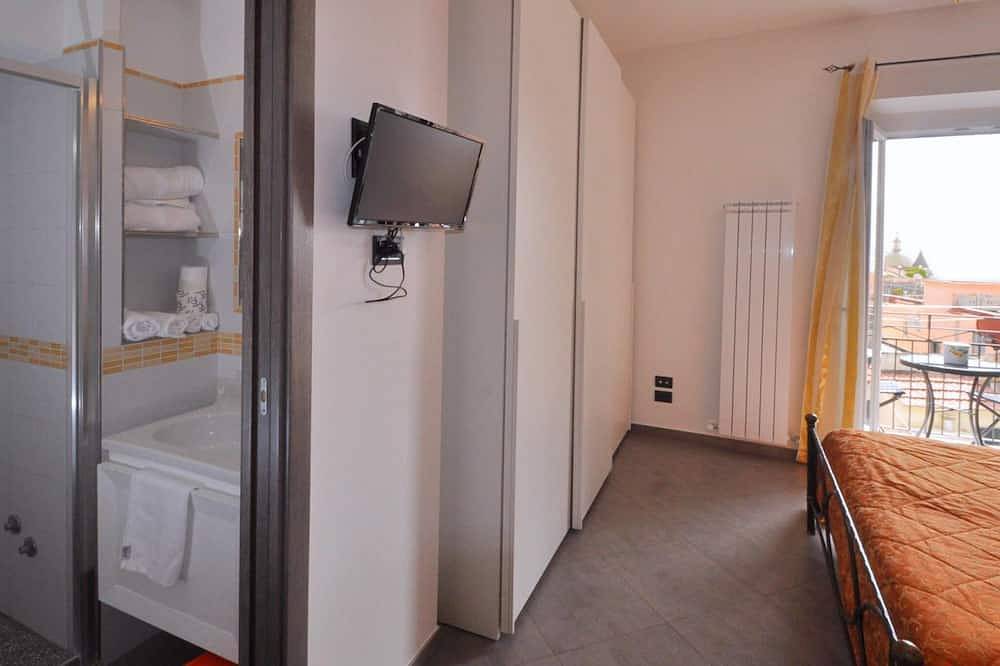 B&B in the heart of Cetara - Standard Double room in Cetara, Amalfi Coast
