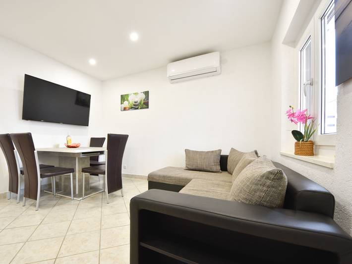 Ferienwohnung für 4 Personen, mit Terrasse in Maslenica - 2