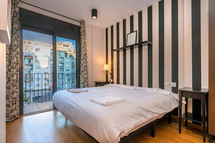 Ferienwohnung für 4 Personen, mit Balkon/Terrasse, kinderfreundlich in Barcelona - 3