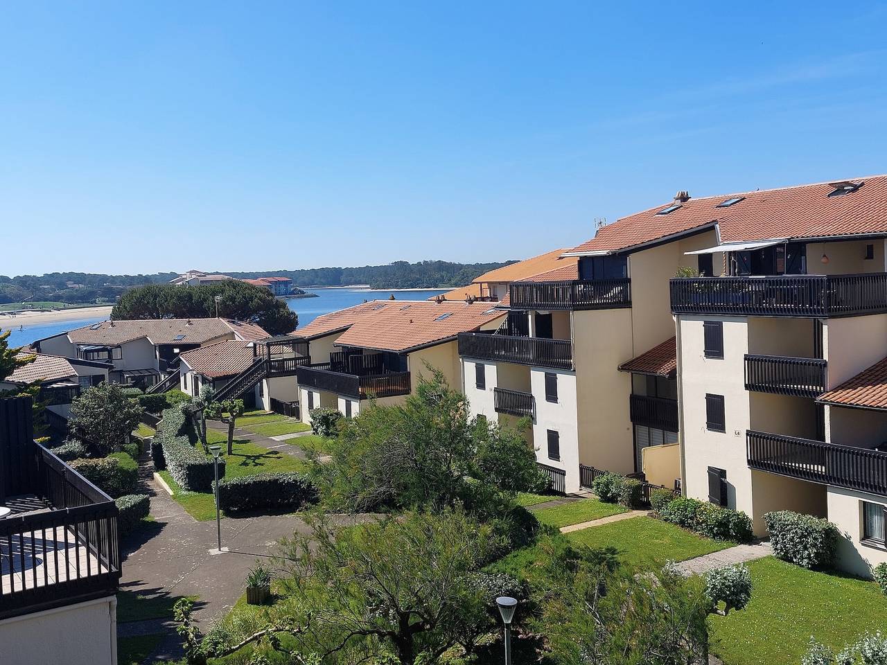 Apartamento entero, Apartamento 'Un Verano en la Playa' - Vista al Lago en Vieux-Boucau - Conciergerieland in Vieux-Boucau-les-Bains, Côte d’Argent
