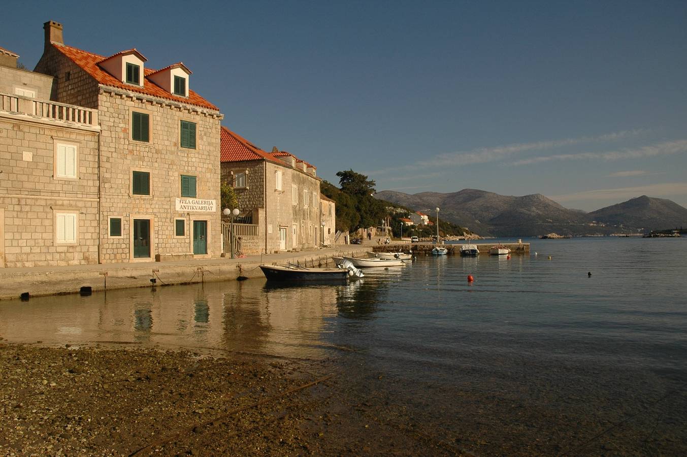 Ganze Wohnung, Ferienwohnung für 5 Personen in Grad Dubrovnik, Dubrovnik-Neretva