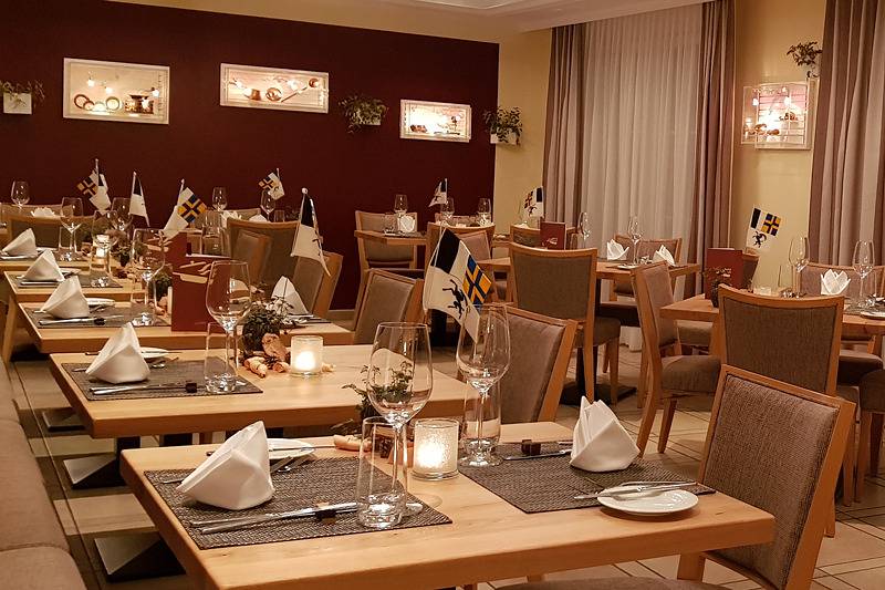 Typically Swiss Hotel Altana - Standard Zimmer in Scuol, Unterengadin