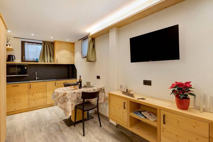 Entire studio, Apartment "Stelo Rosina's Home" in Livigno (Town), Livigno