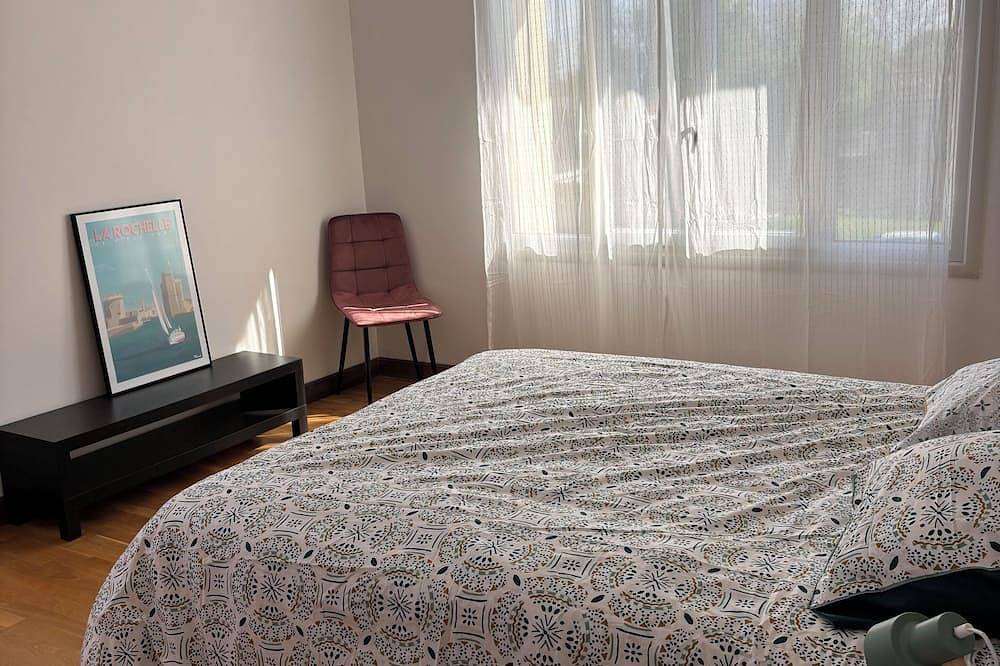 Les rosiers vous accueillent pour 8 personnes \nmaison cosy près de La Rochelle in Saint-Pierre-la-Noue, Région de Rochefort