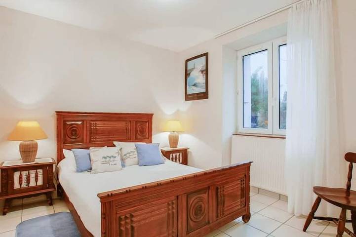 Gîte pour 6 personnes, avec jardin dans Plage Saint-Colomban - 4