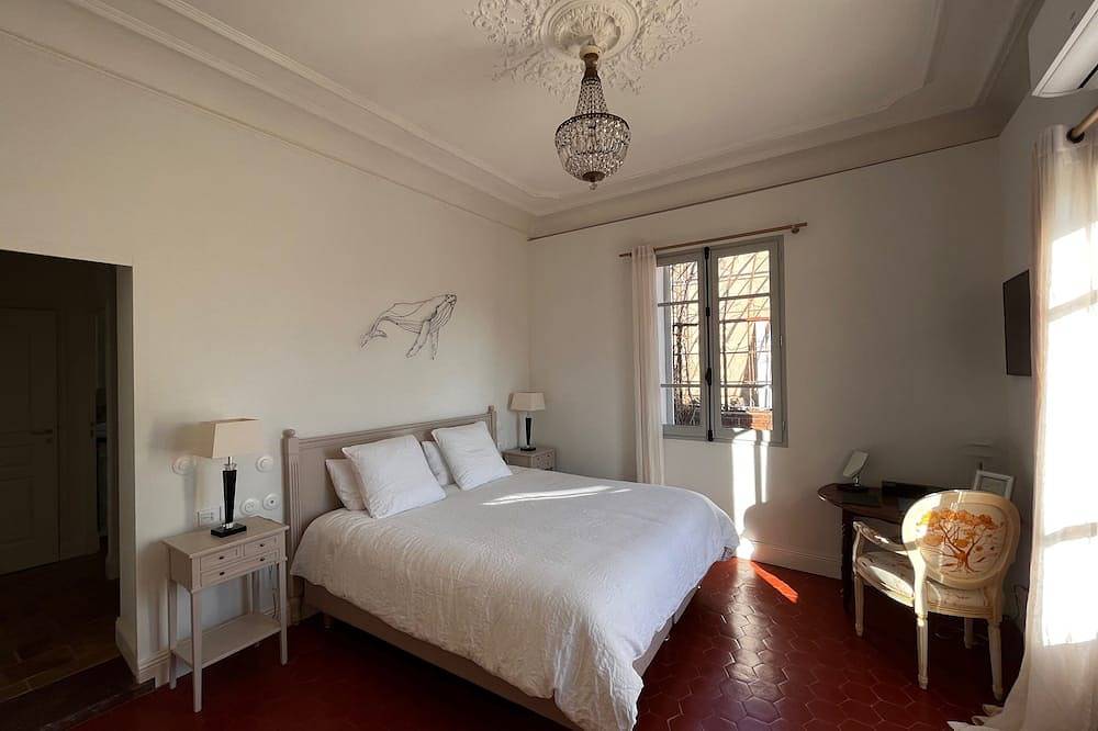 La Villa Marie Sète - Un écrin de verdure à 2 pas du centre ville in Mont Saint-Clair, Sète