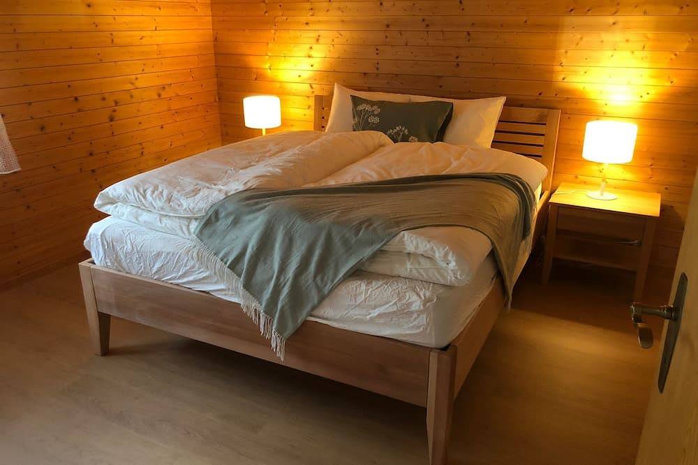 Spacious Luxury Home with Terrace, panoramic views, and walk to the lake! in Brienz, Verwaltungskreis Interlaken-Oberhasli