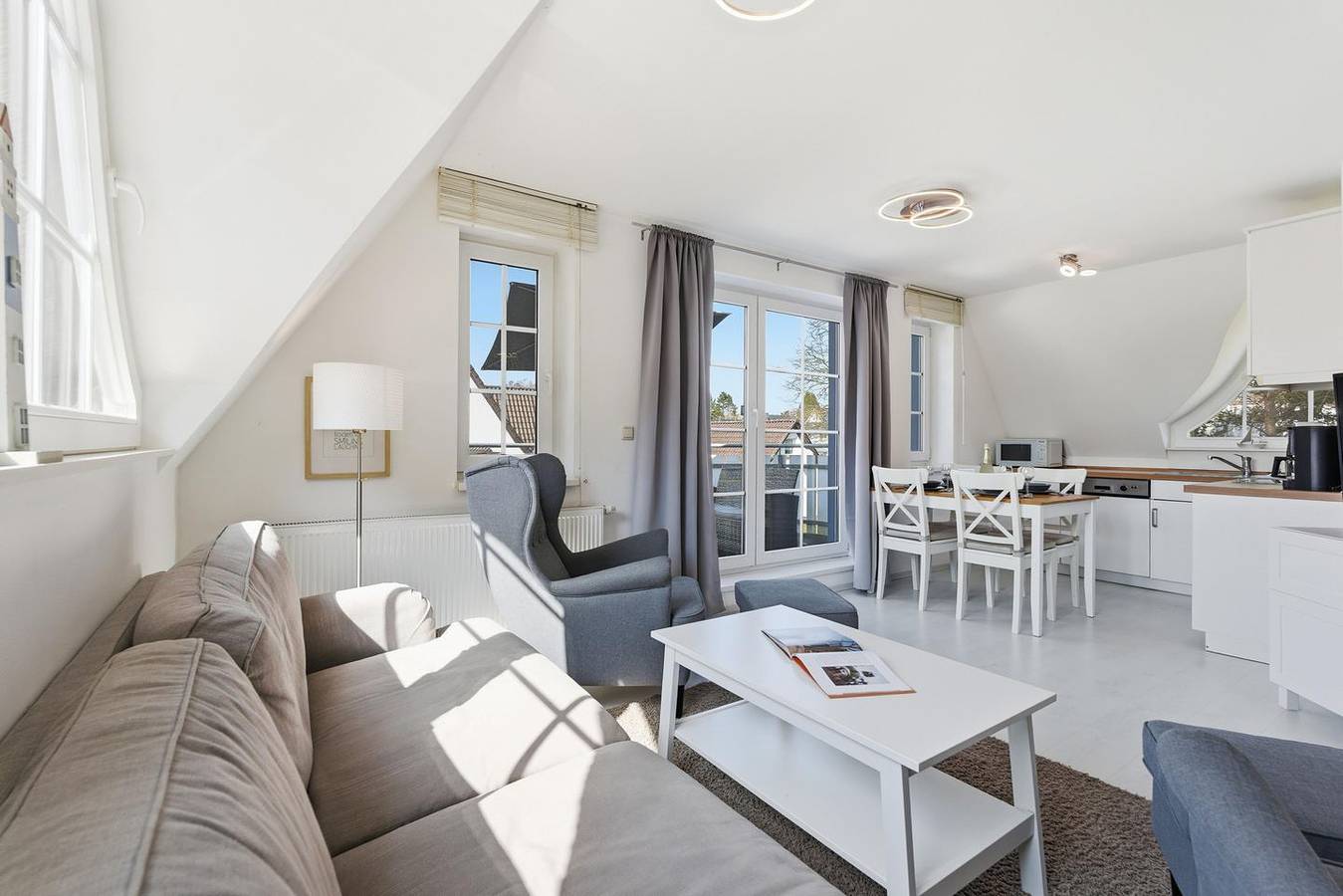 Ganze Wohnung, Helle und freundliche Traum-Ferienwohnung für den perfekten Urlaub! in Zingst, Fischland - Darß - Zingst