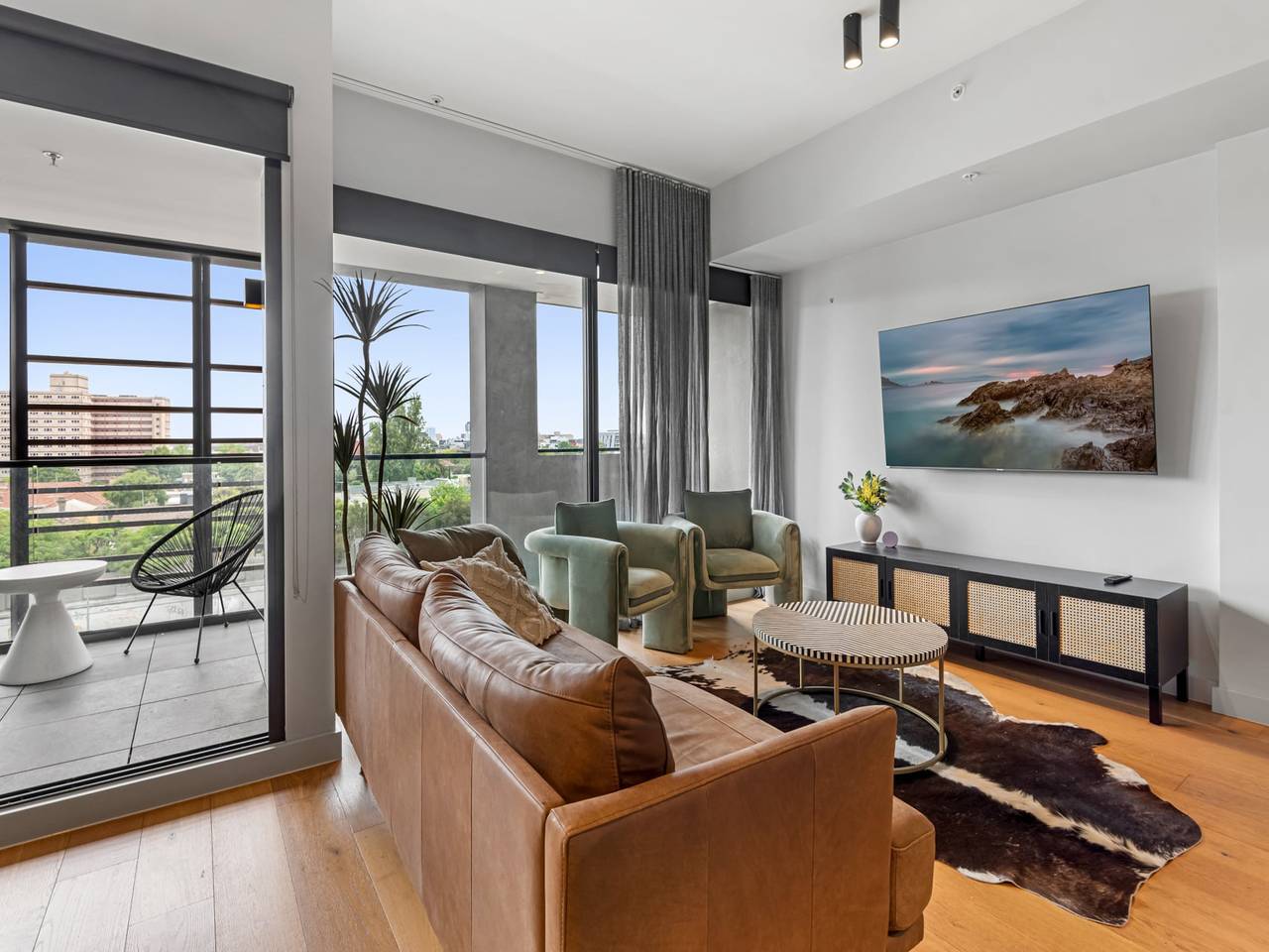 Entire apartment, Stylish & Spotless 2-Bed Apartment in St Kilda in St Kilda, Melbourne