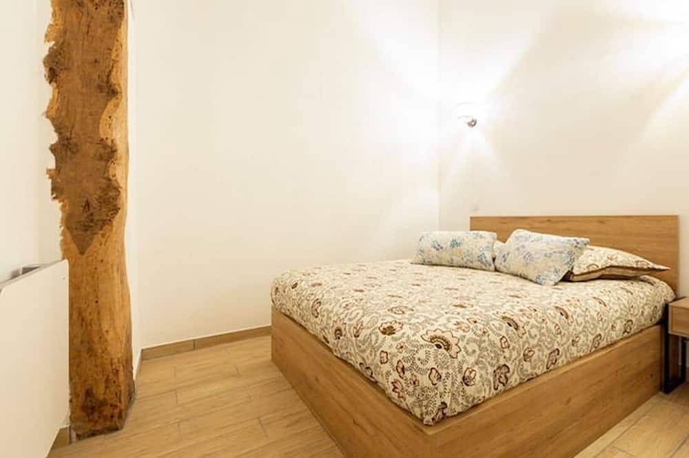 Entire apartment, Close to town center, 11 minutes from Center Parc. Mezzanine and children's play area. in Casteljaloux, Nérac region