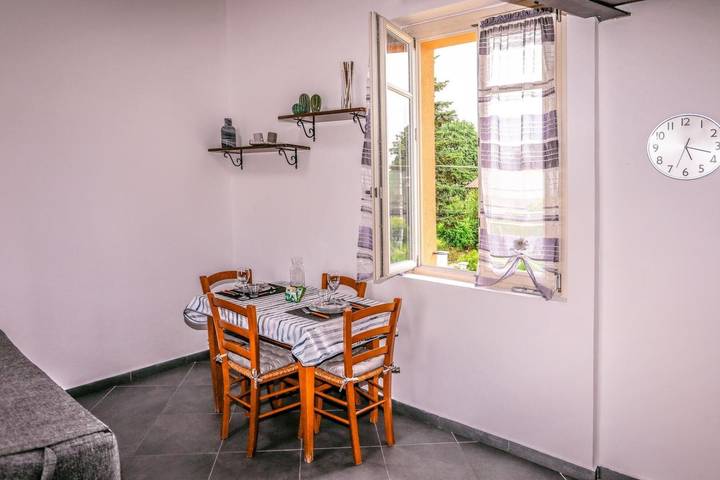 Ferienwohnung für 4 Personen, mit Garten und Balkon, mit Haustier