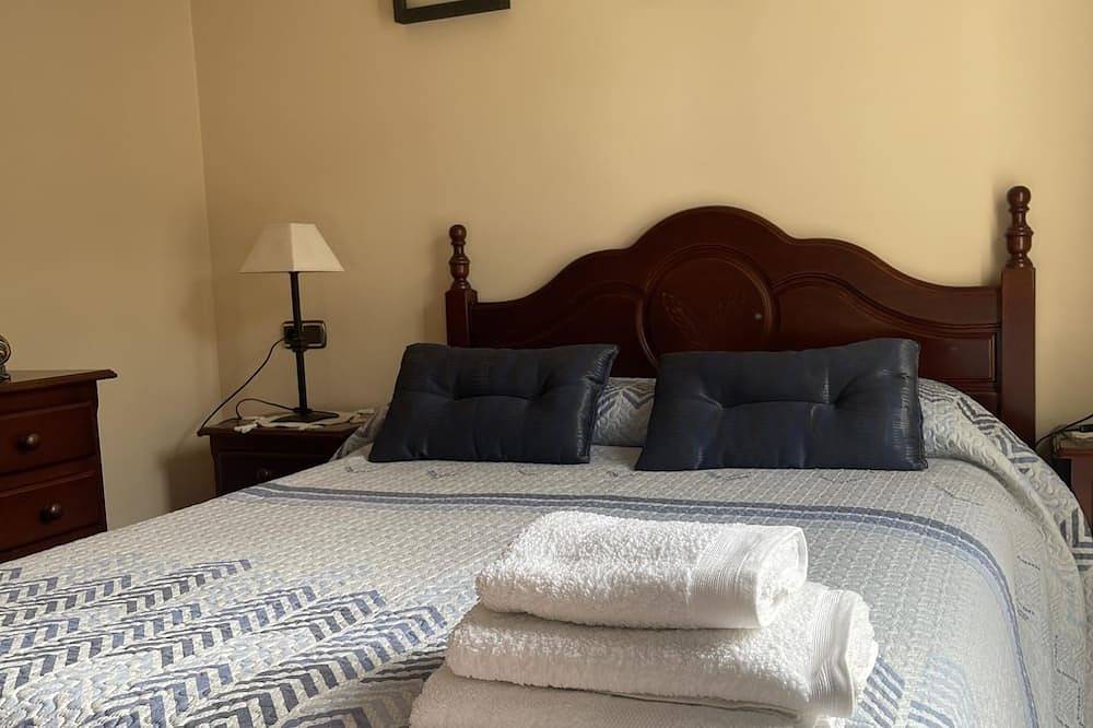 Grazalema - La Tassone: Charming house, fireplace and terrace in Grazalema, White Villages