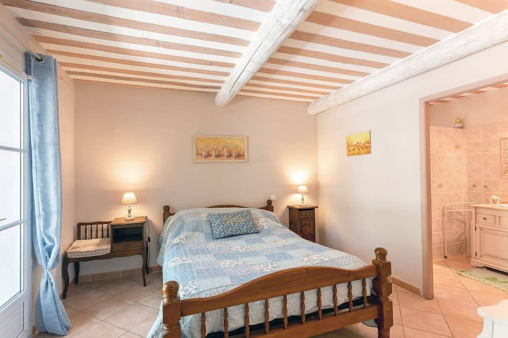 La Pinède by Interhome in Pernes-les-Fontaines, Parc naturel régional du Mont-Ventoux