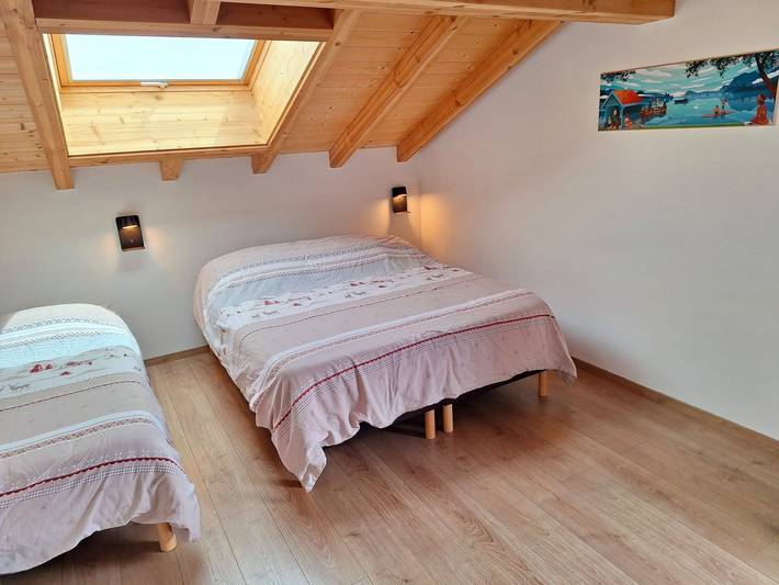 Maison de vacances 'Le Refuge - Faucigny' avec vue sur les montagnes, terrasse privée et Wi-Fi in Faucigny, Région de Bonneville