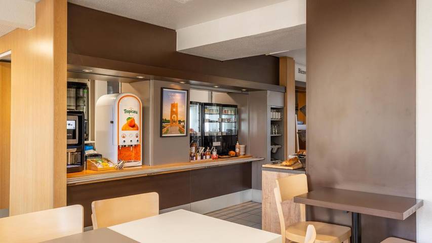 Hôtel pour 2 personnes à Lanester - 2