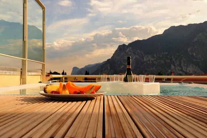Hotel für 3 Personen, mit Ausblick und Garten - 1
