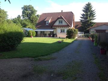 Chambre d’hôte pour 2 personnes, avec jardin et piscine à Dorlisheim