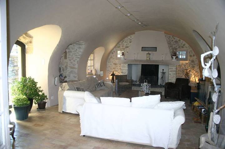 Maison de campagne pour 10 personnes, avec jardin à Pélissanne - 3