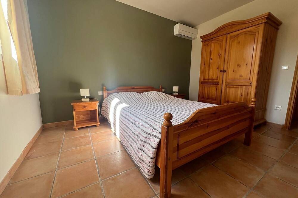 Apartamento en una zona tranquila del jardín de la casa de 2 estrellas in Saint-Rémy-de-Provence, Region de Arles