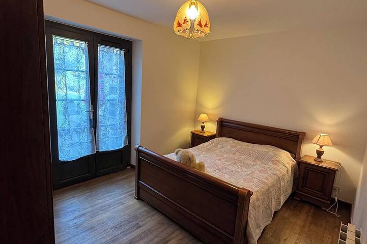 Location de vacances pour 6 personnes, avec jardin à Pontours - 2