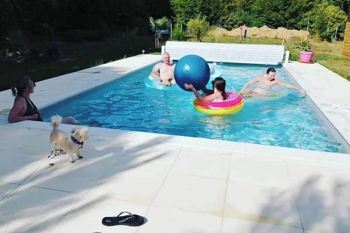 Gîte pour 9 personnes, avec jacuzzi ainsi que jardin et balcon à Château-la-Vallière - 4