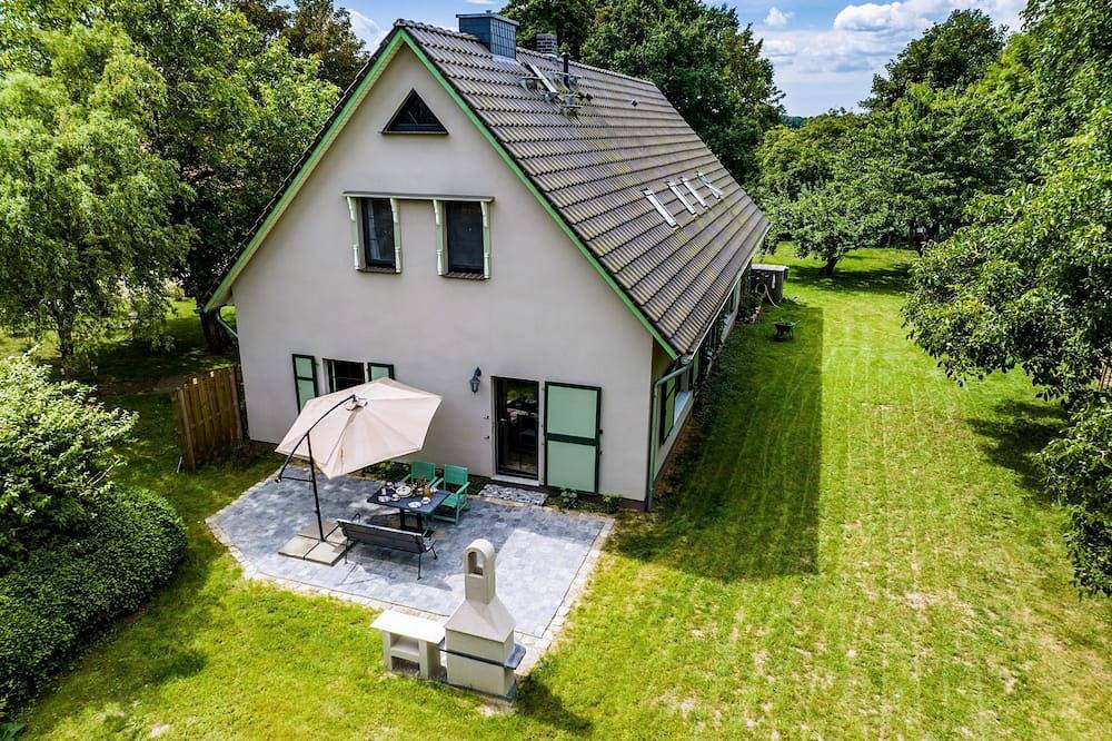 Ganze Wohnung, Ferienwohnung im Spöckerhus in Ahrenshagen-Daskow, Vorpommern-Rügen